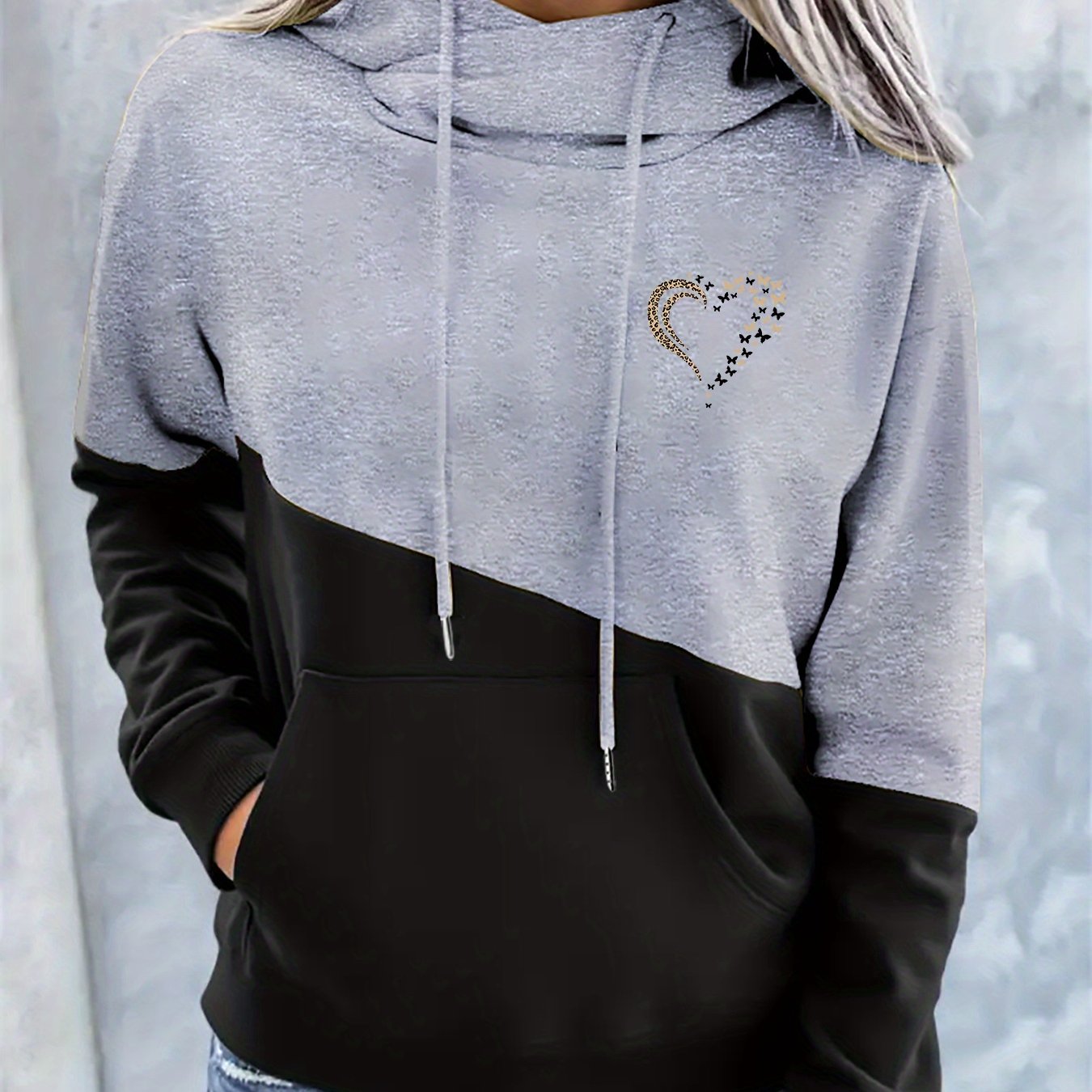 Women's Fashion Color Block Heart Pattern Casual Hooded Sweatshirt