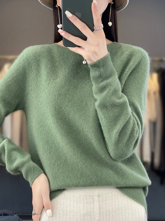 Comfortable Cashmere Sweater for Women with Crew Neck Long Sleeve Relaxed Oversized Knit Style