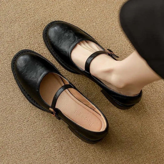 Elegant Leather Mary Jane Flats for Women with Round Toe Buckle Strap Low Block Heel Vintage Style