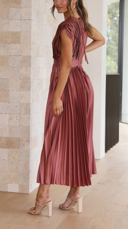 Maria | Elegant Pleated Maxi Dress
