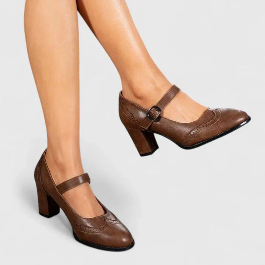 Stylish Wingtip Mary Jane Pumps for Women with Buckle Strap Round Toe Block Heel Vintage Style